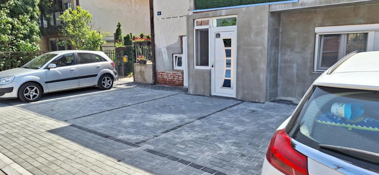 Apartman Zivkovic Лесковац Екстериор снимка